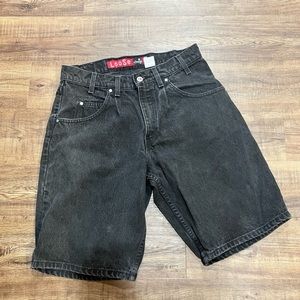 SILVERTAB Levi’s loose black jean shorts size 32